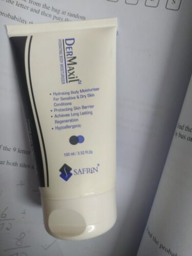 DERMAXIL Hydrating Moisturiser 150ml photo review